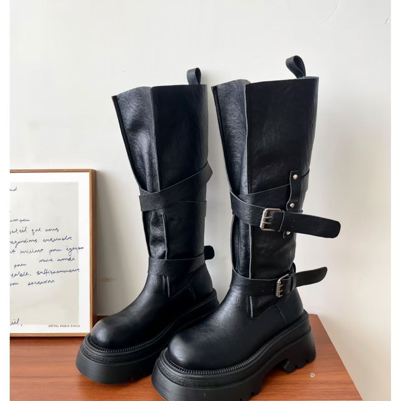 Botas Femininas de Cano Alto c - Vintage Old Fashion avaliação e preço